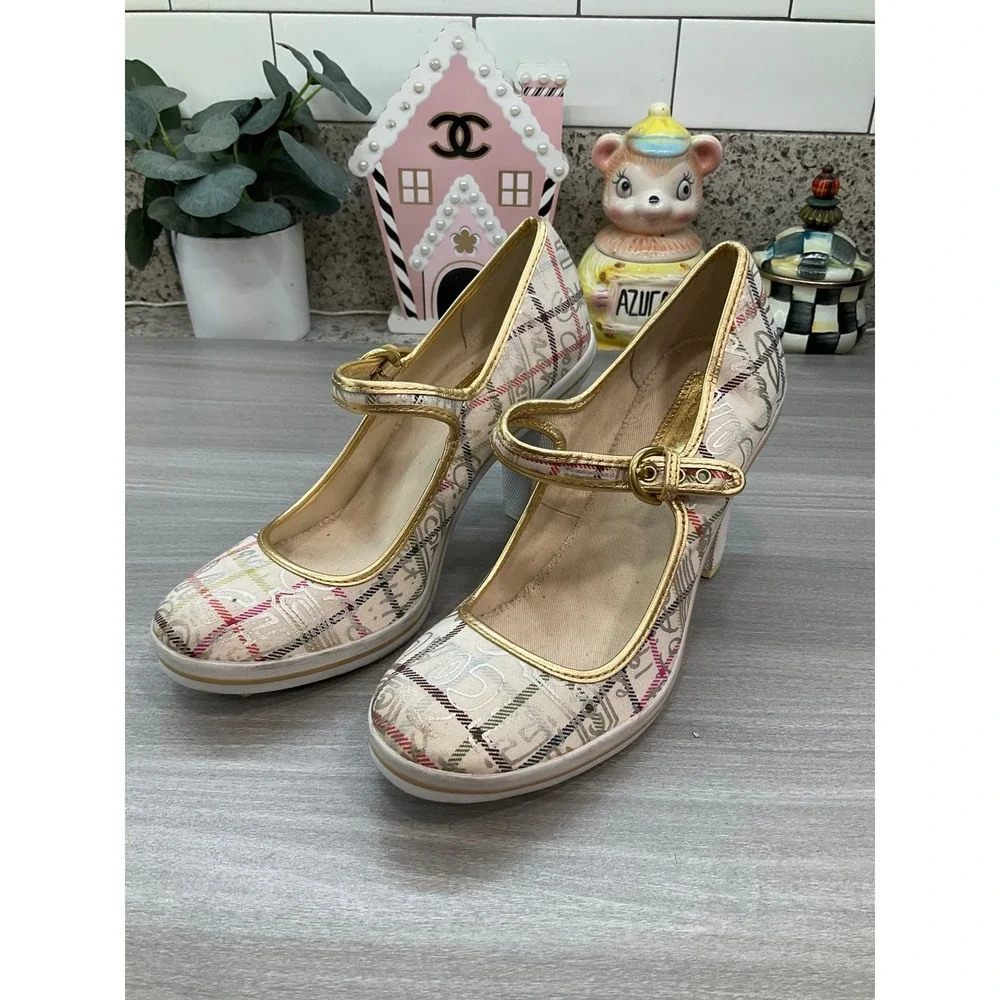 VINTAGE COACH POPPY MARY JANE HEELS